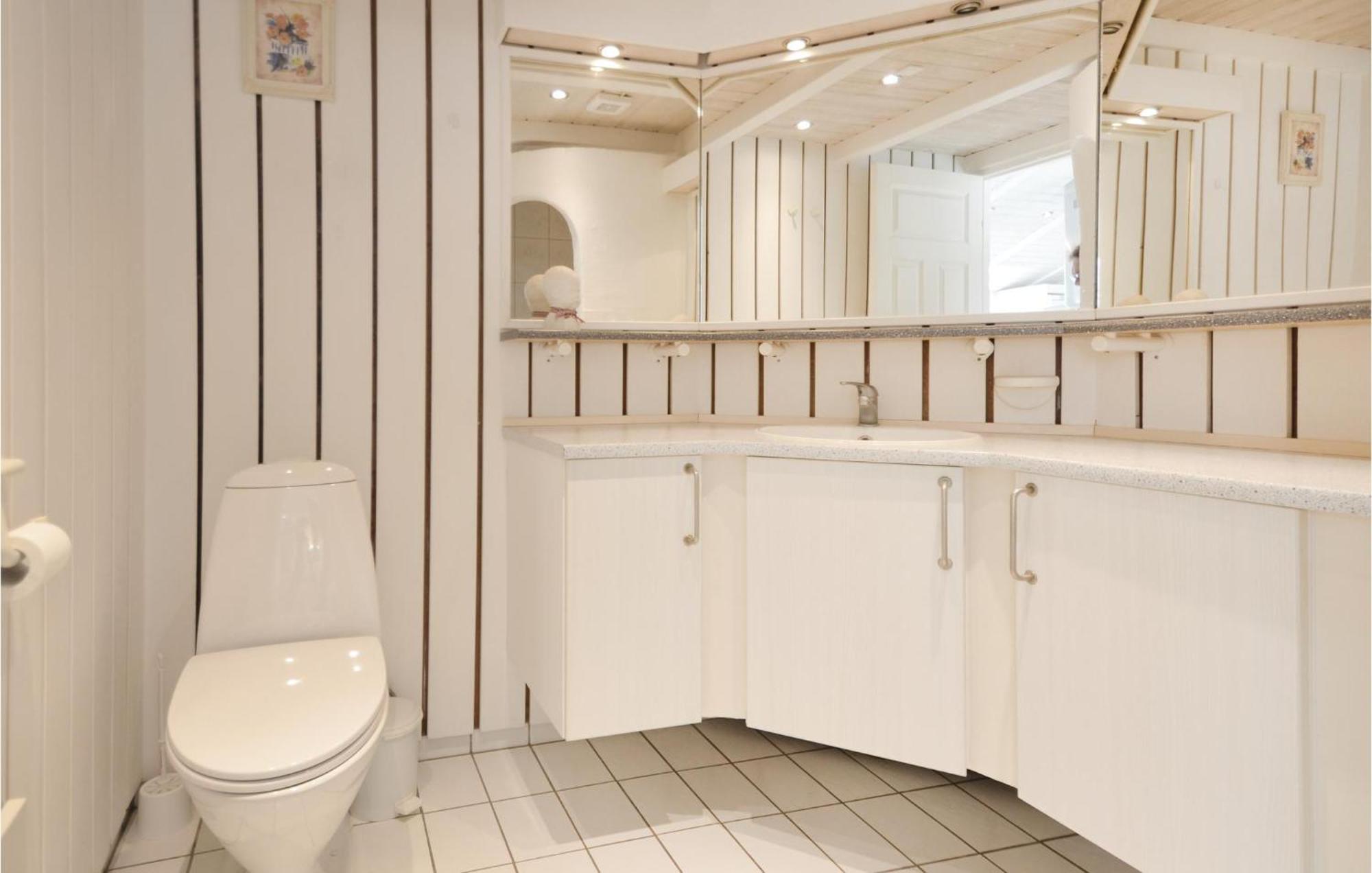 Amazing Home In Ebeltoft With Sauna Екстер'єр фото